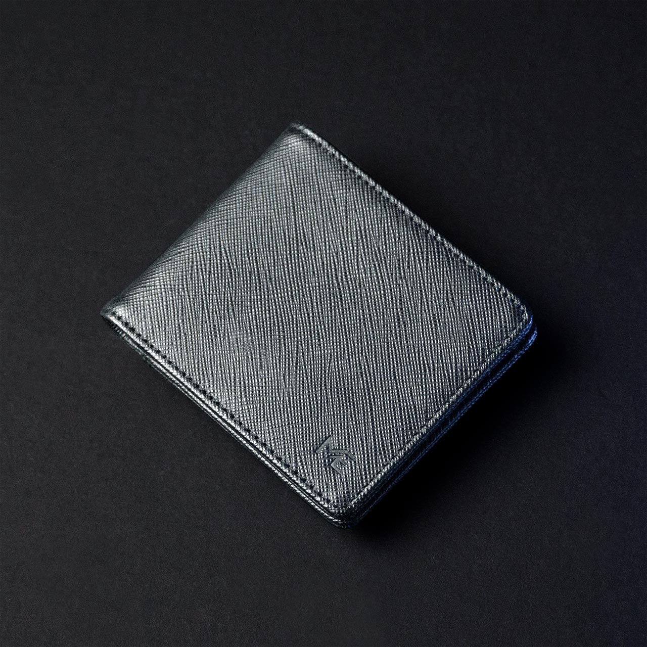 horizontal bifold wallet