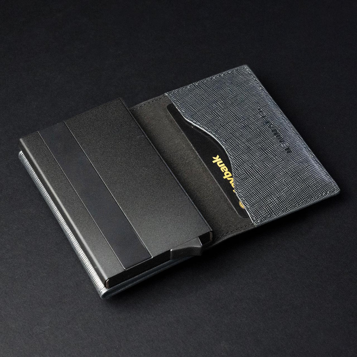 ME-FIT CIPHER WALLET / SAFFIANO LEATHER