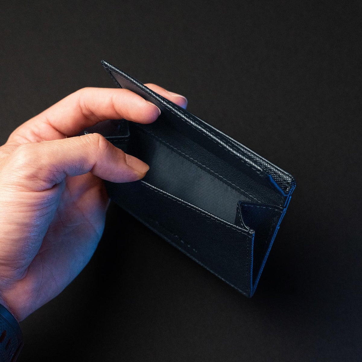 coin pouch wallet with wide opening